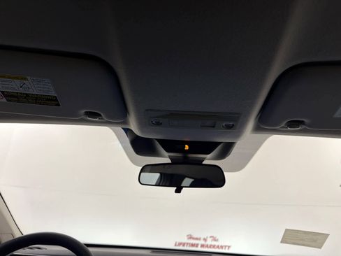 New 2026 Nissan Kicks SV image 19