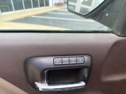 Used 2016 Chevrolet Silverado 1500 LTZ image 7