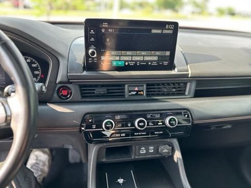 Used 2023 Honda Pilot TrailSport image 22