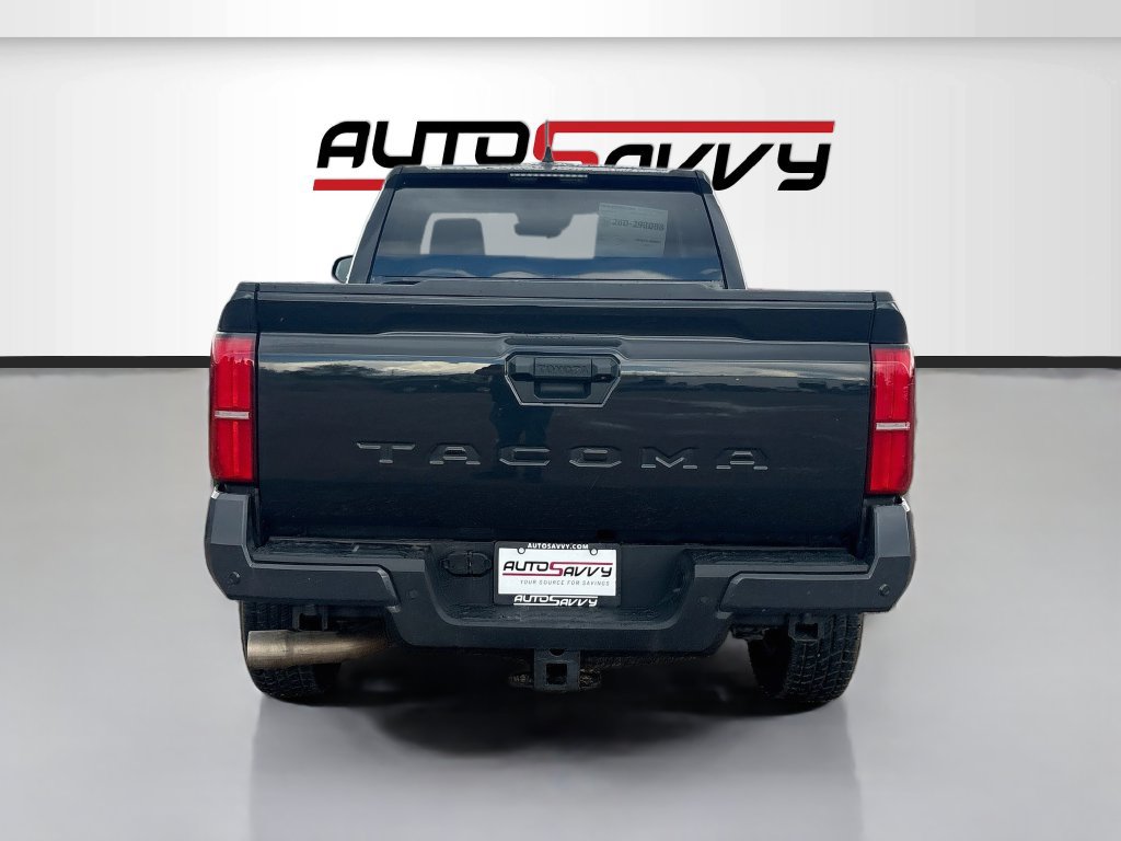 Used 2024 Toyota Tacoma SR5 AWD/4WD image 6