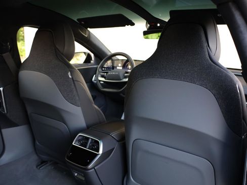 Used 2025 Lucid Air Touring AWD/4WD image 26