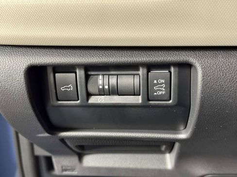 Certified 2025 Subaru Forester Limited image 19