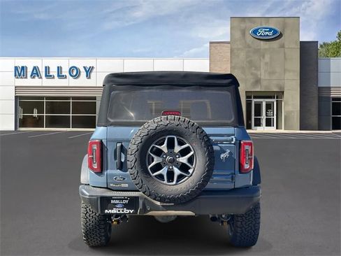 Used 2023 Ford Bronco Badlands image 3