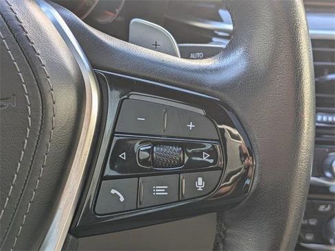 Used 2021 BMW 540i w/ Premium Package image 29