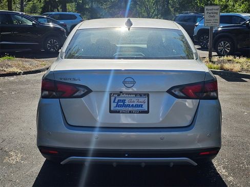 New 2025 Nissan Versa SV w/ Trunk Package image 6