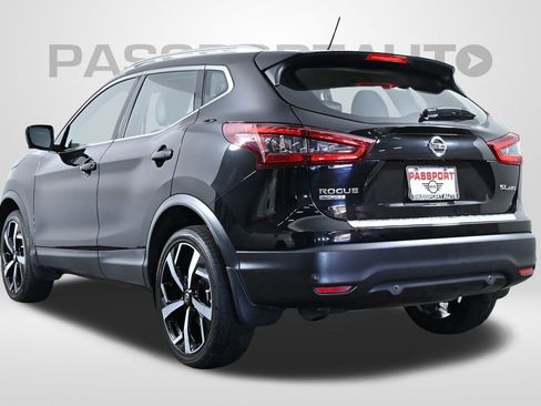 Used 2022 Nissan Rogue Sport SL image 6