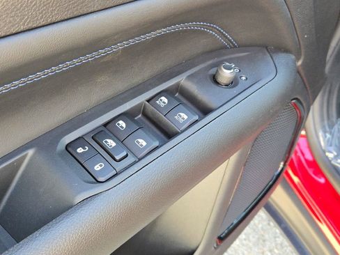 New 2026 Jeep Compass Latitude image 21