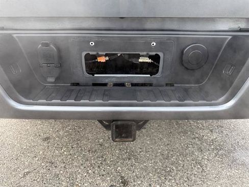 Used 2022 Chevrolet Colorado Z71 AWD/4WD image 29