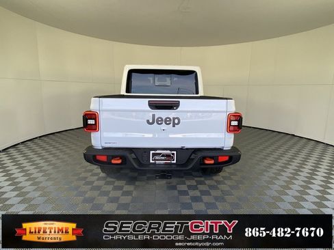 New 2026 Jeep Gladiator Mojave image 6