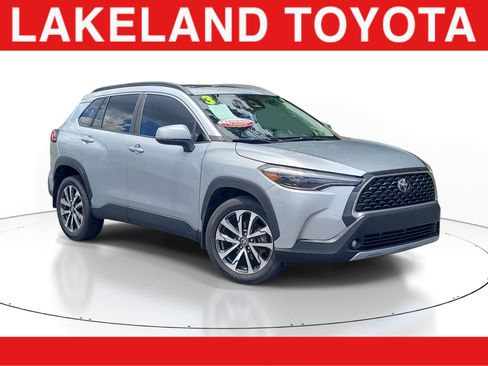 Certified 2023 Toyota Corolla Cross XLE w/ Convenience Package FWD image 1