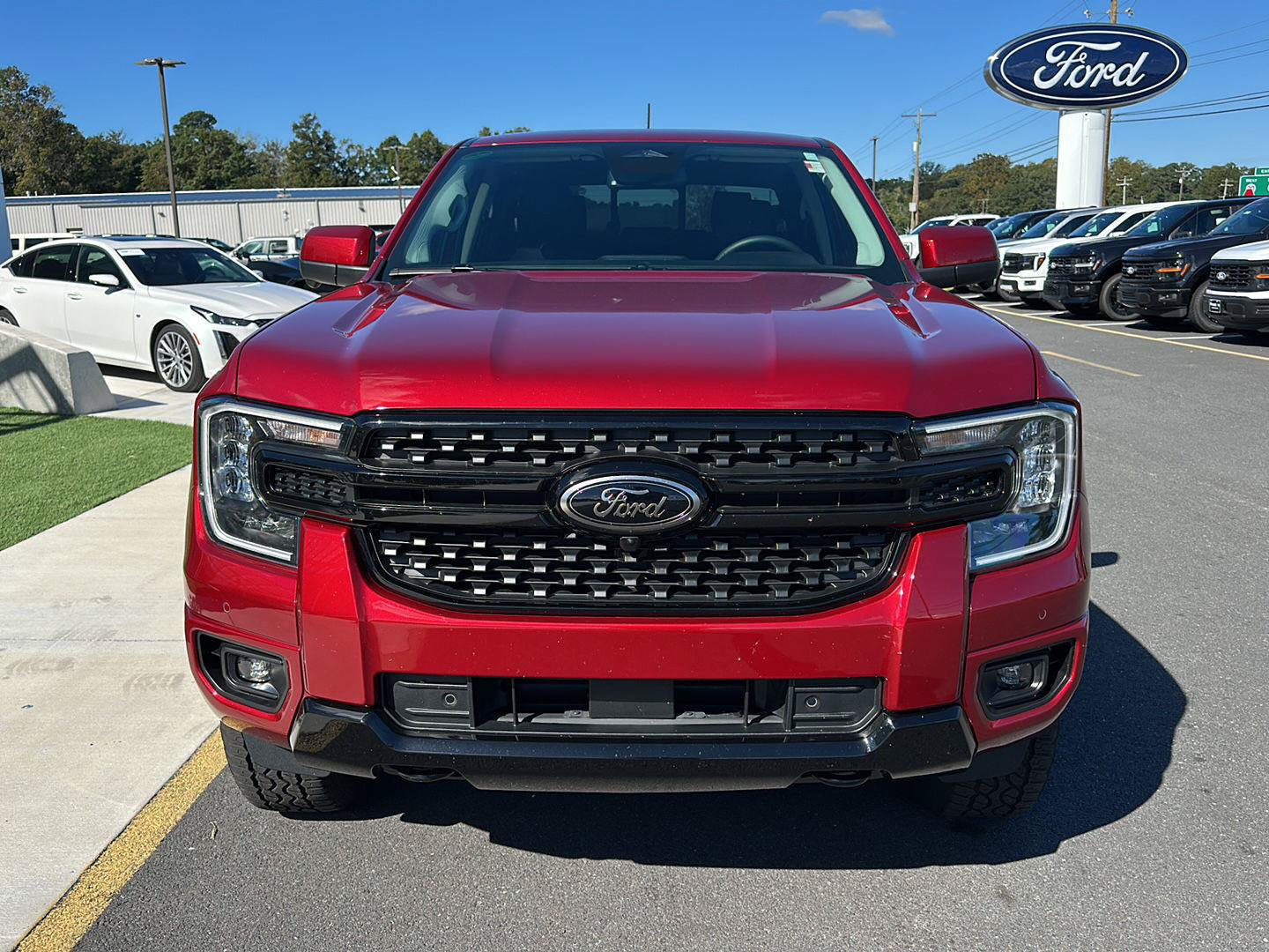 Used 2026 Ford Ranger Lariat w/ FX4 Off-Road Package AWD/4WD image 2