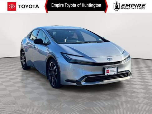 Used 2024 Toyota Prius Prime FWD image 1