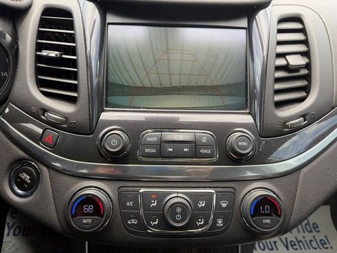 Used 2020 Chevrolet Impala LT FWD image 22