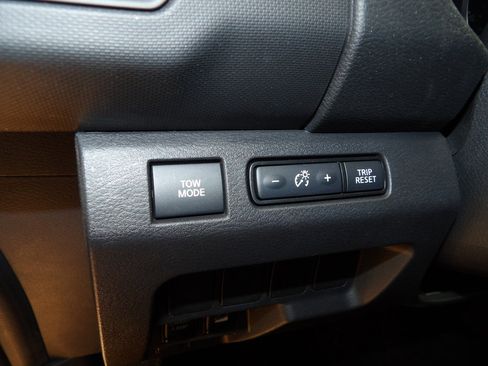 Used 2022 Nissan Frontier S image 23