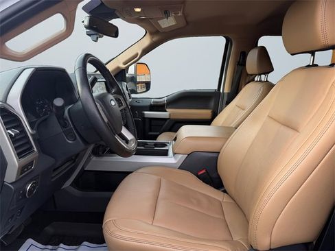 Used 2022 Ford F350 Lariat w/ Lariat Ultimate Package image 9