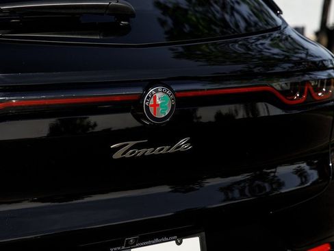New 2025 Alfa Romeo Tonale AWD/4WD image 9
