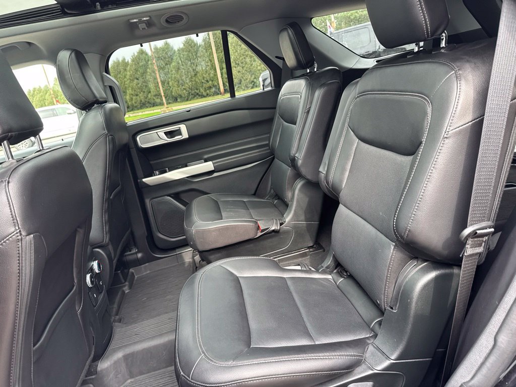 Certified 2022 Ford Explorer Limited w/ Class IV Trailer Tow Package AWD/4WD image 23