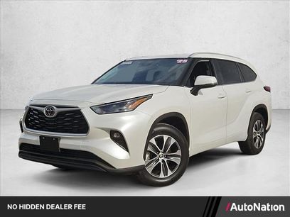 Used 2025 Toyota Highlander XLE