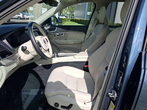 Used 2025 Volvo XC90 B6 Plus w/ Protection Package Premier AWD/4WD image 14