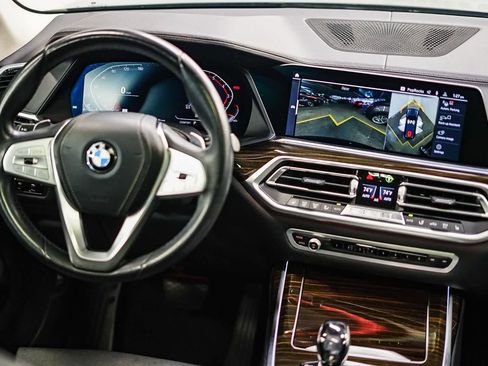 Used 2020 BMW X7 xDrive40i w/ Parking Assistance Package image 13