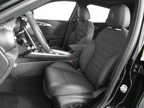 New 2025 Alfa Romeo Tonale w/ Premium Package AWD/4WD image 17