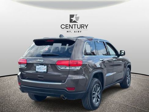 Used 2017 Jeep Grand Cherokee Limited image 2