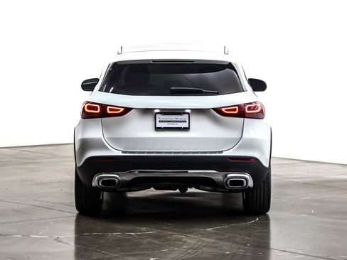 Used 2021 Mercedes-Benz GLA 250 GLA 250 SUV image 4