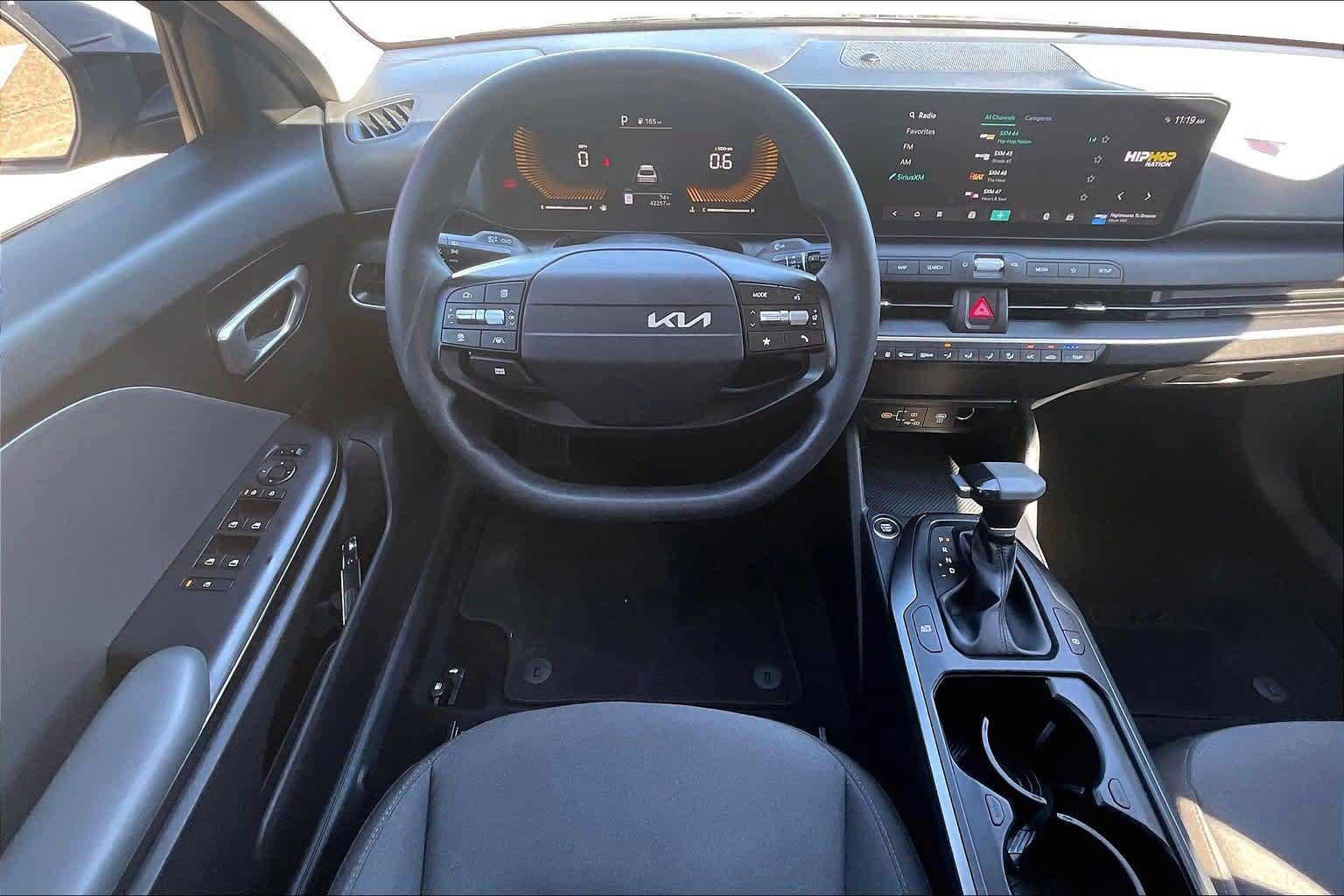 Certified 2025 Kia K4 FWD image 12