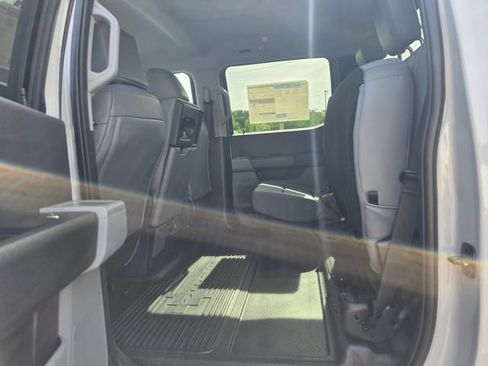 New 2026 Ford F250 XL w/ XL Chrome Package AWD/4WD image 4