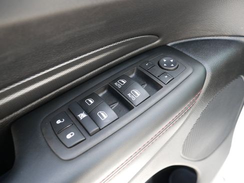 Certified 2025 Dodge Durango GT image 19