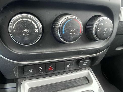 Used 2016 Jeep Compass High Altitude image 21