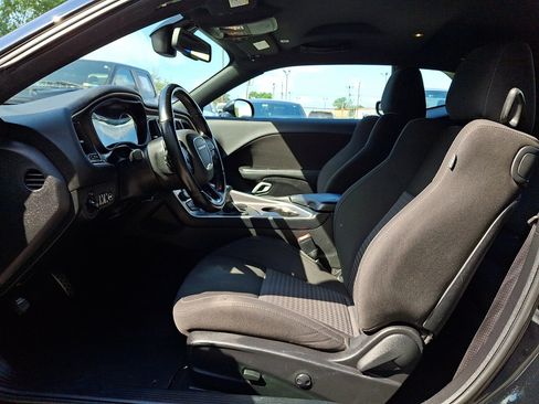 Used 2022 Dodge Challenger R/T RWD image 19