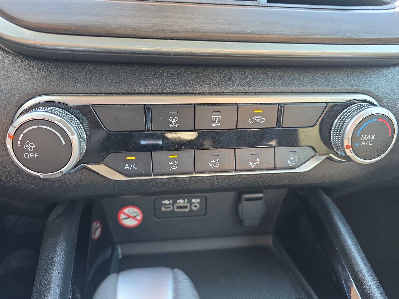 Used 2024 Nissan Altima 2.5 SV FWD image 29