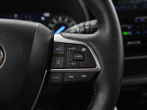 Used 2021 Toyota Highlander Platinum AWD/4WD image 26