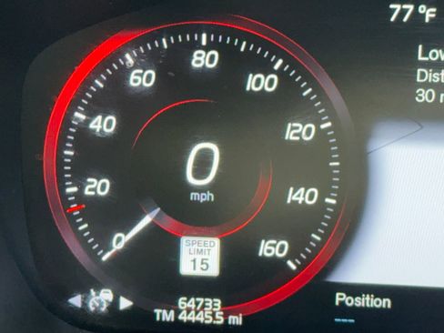 Used 2019 Volvo XC90 T5 Momentum w/ Multimedia Package image 20