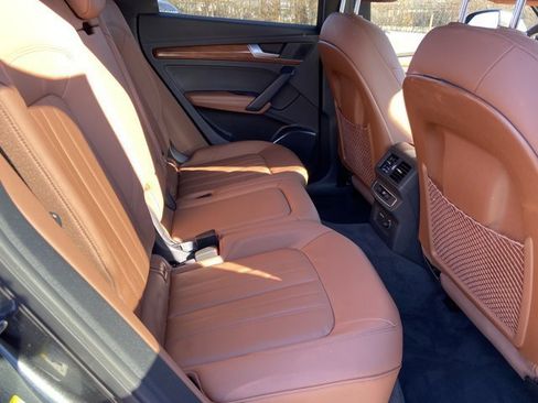 Certified 2022 Audi Q5 2.0T Premium Plus w/ Premium Plus Package image 28