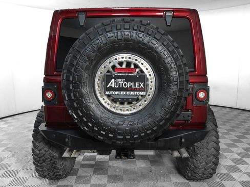 Used 2022 Jeep Wrangler Unlimited Rubicon AWD/4WD image 5