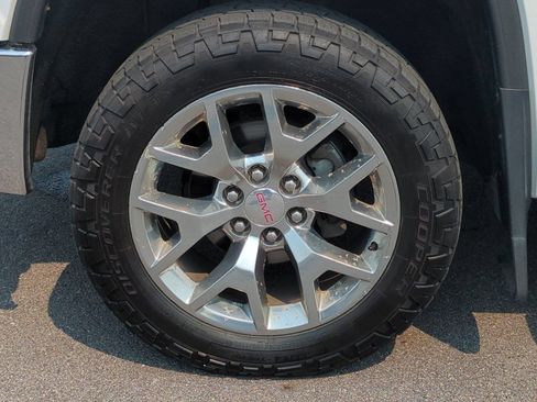 Used 2015 GMC Sierra 1500 SLT w/ SLT Crew Cab Value Package AWD/4WD image 41