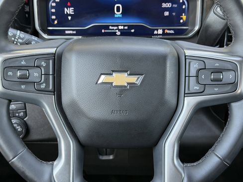 Used 2023 Chevrolet Silverado 1500 LT image 17