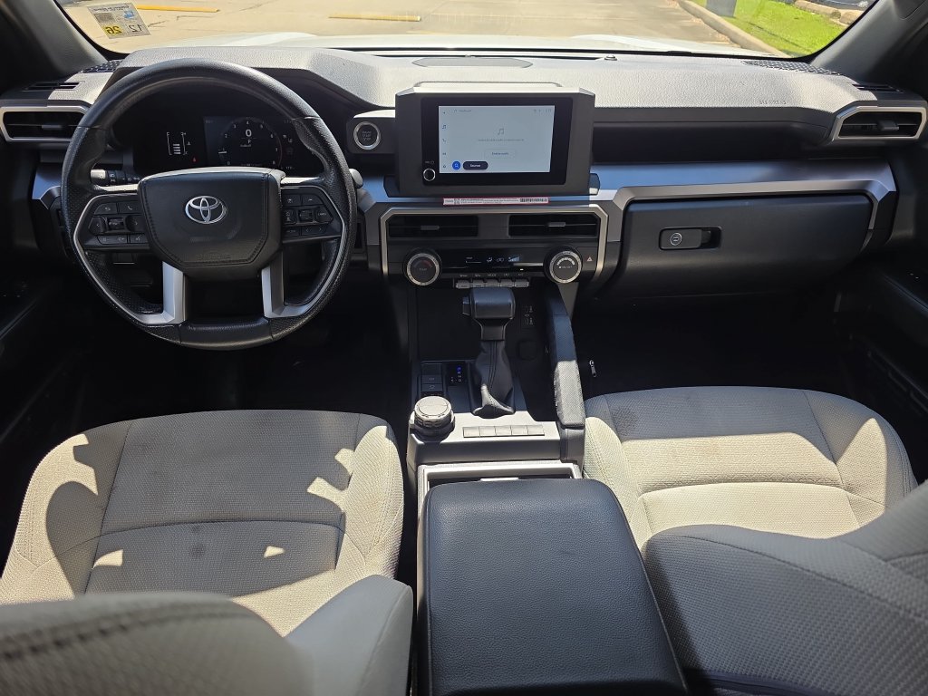 Used 2025 Toyota 4Runner SR5 AWD/4WD image 16
