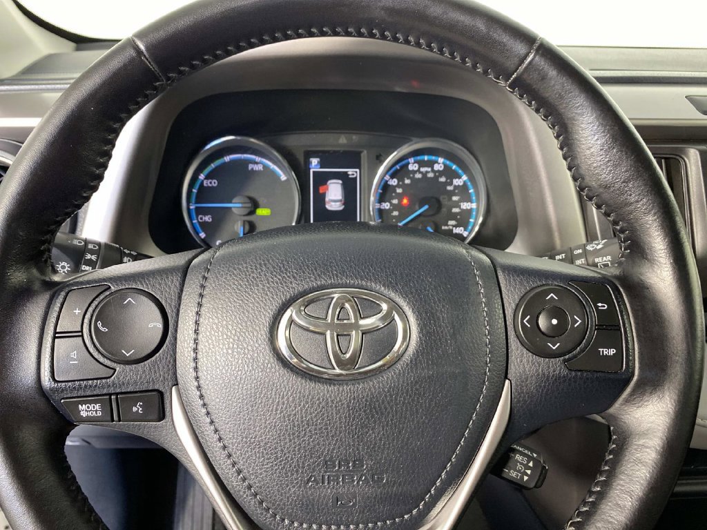 Used 2016 Toyota RAV4 XLE AWD/4WD image 15