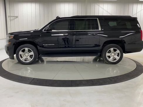 Used 2018 Chevrolet Suburban LT AWD/4WD image 5