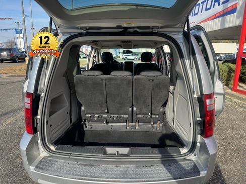 Used 2010 Dodge Grand Caravan SE w/ Climate Group image 12