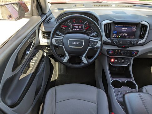 Used 2020 GMC Terrain SLT w/ Preferred Package image 16