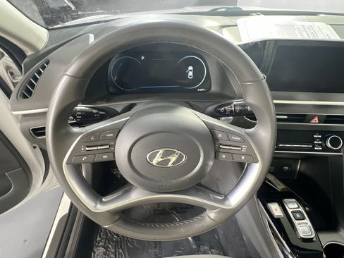 Used 2023 Hyundai Sonata SEL w/ Convenience Package FWD image 11