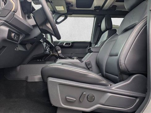 New 2026 Ford Bronco Badlands AWD/4WD image 4