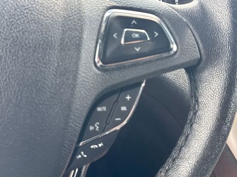 Used 2019 Lincoln MKC Premiere FWD image 27