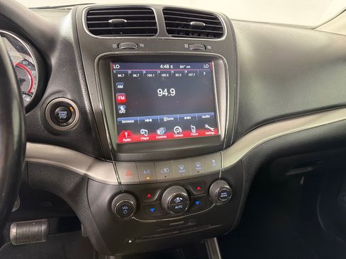 Used 2020 Dodge Journey Crossroad FWD image 17