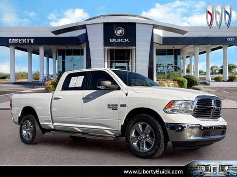 Used 2019 RAM 1500 Big Horn RWD image 1