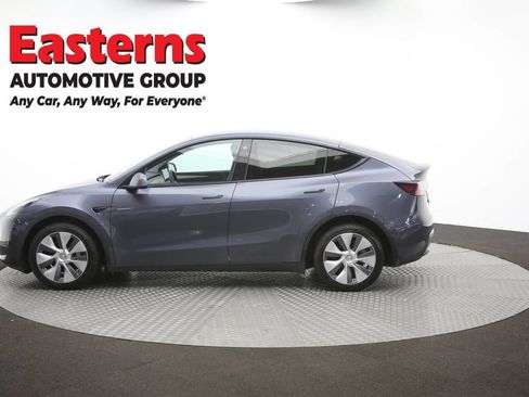 Used 2022 Tesla Model Y Long Range AWD/4WD image 59